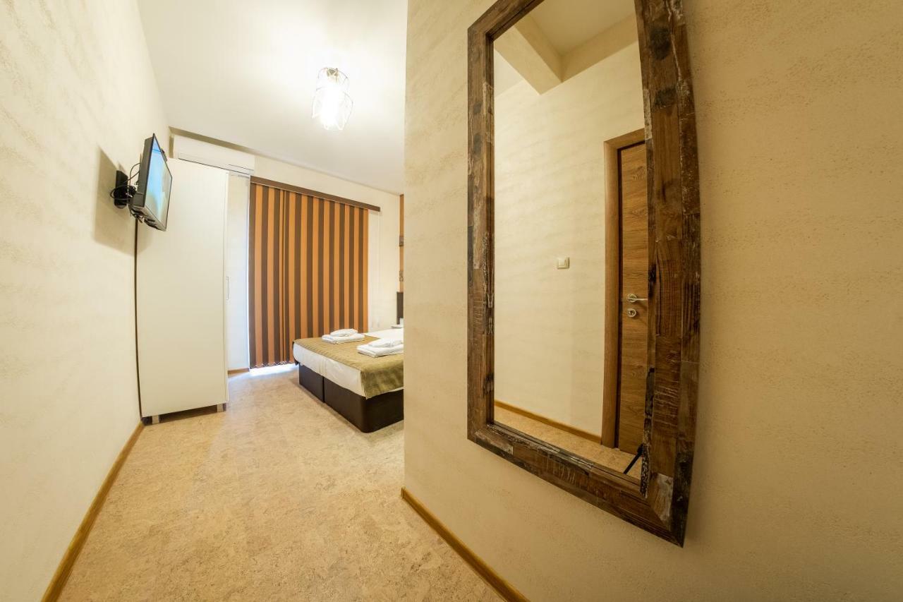 Sofia Industrial Life Apartment Exterior photo